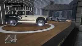 Bravado Dorado и Bollokan Envisage в Luxury Autos.webp